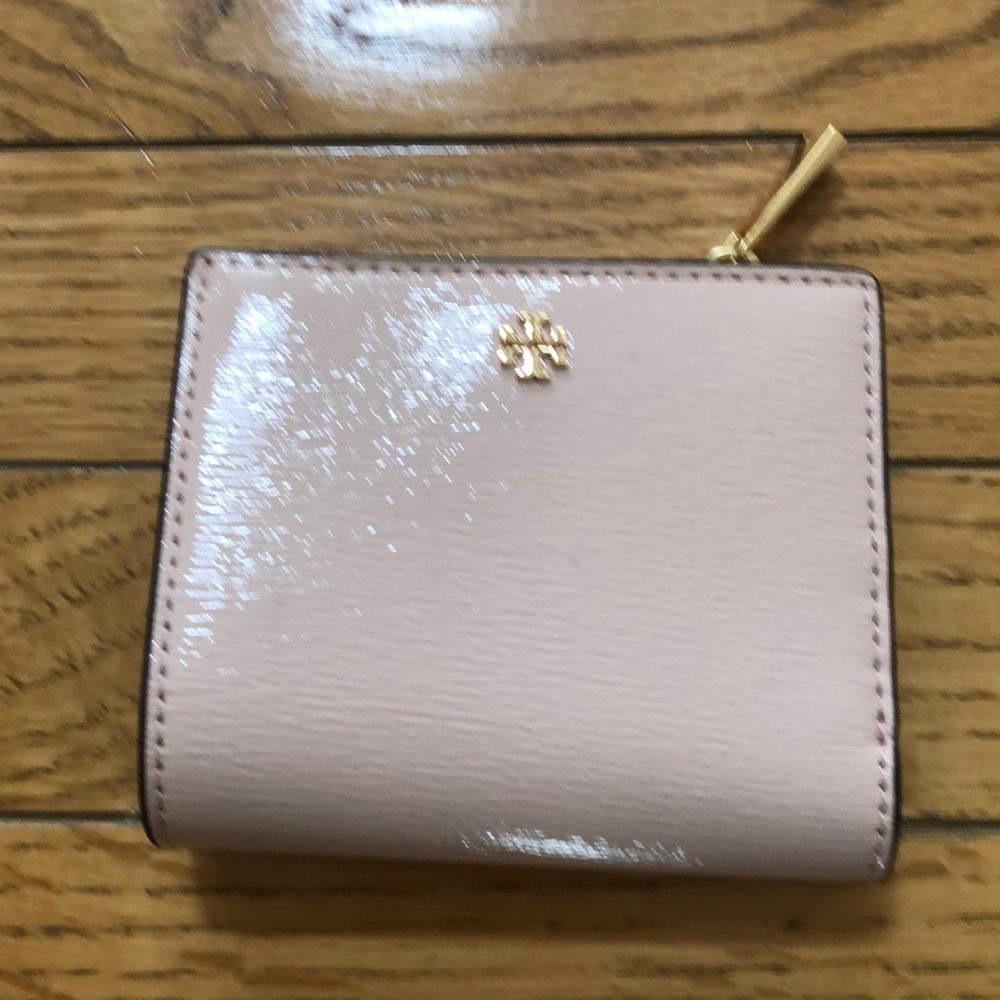 Tory Burch wallet